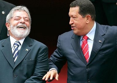 Hugo Chávez. Homem de confiança de Lula, de quem recebe total respaldo político, o ditador da Venezuela foi protagonista de golpes de Estado, alterou as leis para permitir sua "reeleição" contínua e é pródigo em ações de censura à imprensa, com fechamento de redes de TV e jornais. 