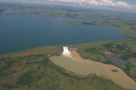 Lago da Represa do Rio Paranaíba